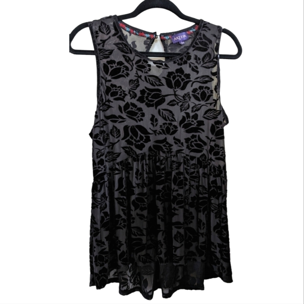 Artesia Black on Black High - Low Ruffle Sleeveless Keyhole Back Top Size Large